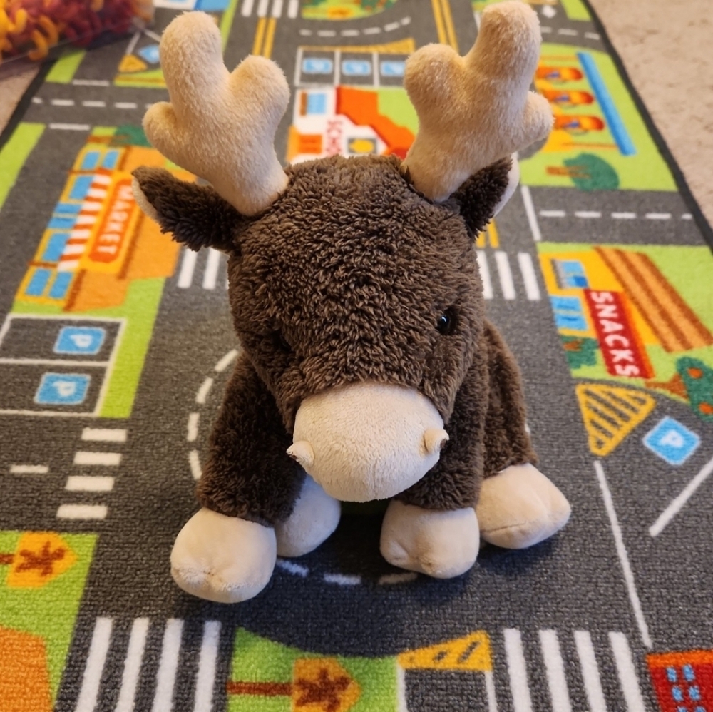Kohl's Cares Stuffed Moose Plush stuffed animal toy Book Buddy Preschool Kinder
